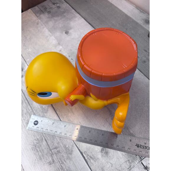 VINTAGE Tweety Bird barrel coin bank from 1997 Collectible! - Picture 8 of 9